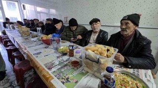 Kütahyada 45 yıllık Askıda iftar geleneği