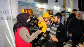Kuyucak Belediyesi Kadir Gecesinde vatandaşları unutmadı