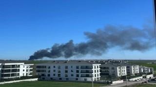 Lüleburgazda geri dönüşüm tesisinde yangın