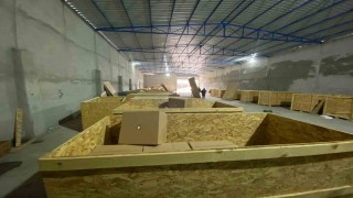 Makaronları sandık içine gizleyip montajladılar