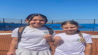 Manavgat Belediyesi Tenis Kulübü sporcularından derece