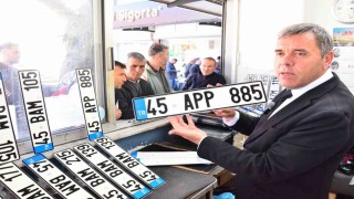 Manisada APP plaka yoğunluğu: 2 günde bin plaka değiştirildi