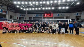 Manisada Evinin Sultanları 8 Martta parkeye indi