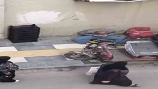 Mardinde dilencinin para saydığı anlar kamerada