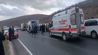 Mardinde yolcu otobüsü devrildi: 24 yaralı