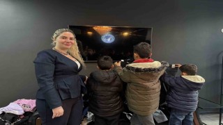 Mardinli hayırsever iş adamlarından ihtiyaç sahibi çocuklara bayramlık hediye