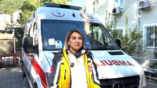 Marmarisin tek kadın ambulans sürücüsü Fatma Nur Uçar: Önceliğimiz hayat kurtarmak