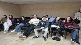 Menteşede, gençler Kendini Keşfet programı ile etkili iletişim eğitimi tamamlandı