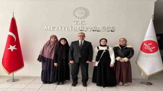 Mersinde 6 ayda hafız olan 4 öğrenci altınla ödüllendirildi