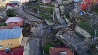 Mersindeki heyelan bölgesi havadan görüntülendi