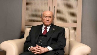 MHP Genel Başkanı Bahçeli: İzzet Bey akademik kariyer çalışmalarına ağırlık vermek için müsaade istemişlerdir