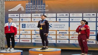 Milli sporcu Aysel Önder tarih yazdı
