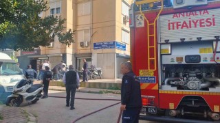 Motosiklet tamirhanesindeki yangın korkuttu