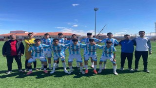 Muş Gençlerbirliği U-16da bölge şampiyonu oldu