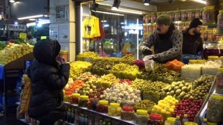 Muşmuladan kiraza 35 çeşit ürünün turşusunu kurdular