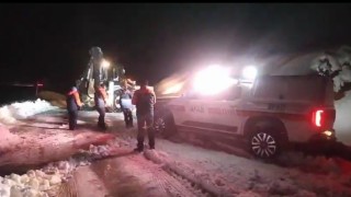 Muşta fırtınada mahsur kalan AFAD ekipleri kurtarıldı