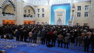 Muşta Kadir Gecesi dualarla idrak edildi
