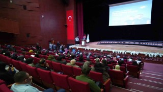 Niğdede 120 hemşire adayı üniforma giydi
