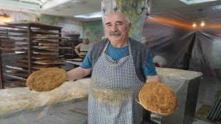 Niğdenin coğrafi işaretli lezzeti tahinli pide Türkiyenin dört bir yanına gönderiliyor