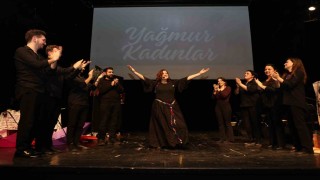 Nilüferde 8 Marta özel Yağmur Kadınlar müzikali