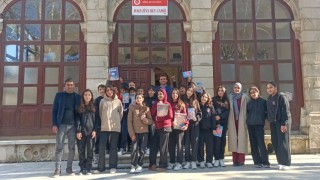 Öğrenciler tarihi camilerde buluşmaya devam ediyor