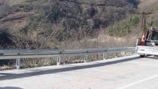 Ölüm yoluna bariyerli önlem