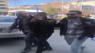 On üç ayrı suçtan aranan şahıs Aydında yakalandı