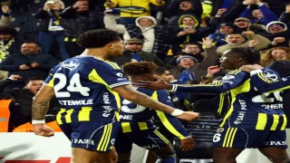 Oosterwolde, Fenerbahçede 100. maçına çıktı