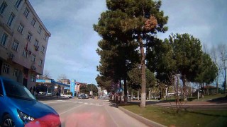 Orduda iki otomobilin kafa kafaya çarpışmasına ramak kaldı