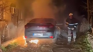 Osmaniye'de Araç Yangınına İtfaiye Müdahale Etti
