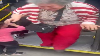 Otobüste kadınlar yer kavgasında şoförün kolunu ısırdı