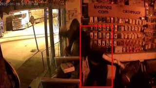 Parke taşıyla camları kırıp iş yerini soyanlar tutuklandı