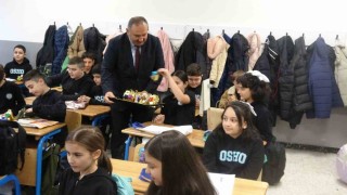 Pendikte ara tatil sonrası ilk ders zili bayram coşkusuyla çaldı