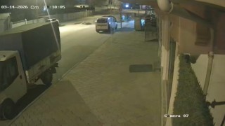Polis uygulamasından kaçan alkollü sürücü motosiklete çarptı: Belediye başkanının oğlu çıktı