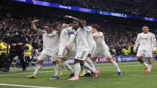 Real Madrid, tur kapısını araladı