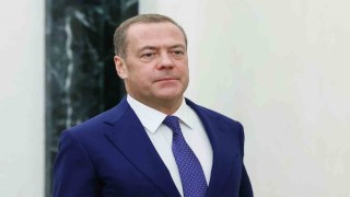 Medvedev’den ABD’ye Sert Sözler