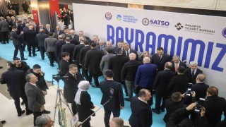 Sakarya protokolü ve vatandaş bayramlaştı