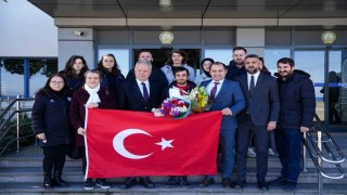 Şampiyon atıcıya Trabzon Havalimanında karşılama