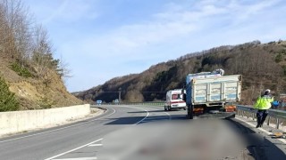 Samsunda virajı alamayan motosiklet kamyonla çarpıştı: 1 ölü