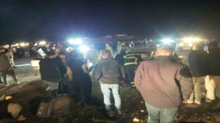 Şanlıurfada otomobiller çarpıştı: 1 ölü, 8 yaralı