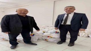 Sarıgöl ve Alaşehirde 430 gıda yardım paketi dağıtıldı