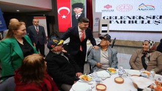 Şehit aileleri ve gaziler iftarda bir araya geldi