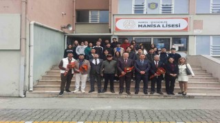 Şehit yakınları ve gaziler Manisa Lisesinde gençlerle buluştu