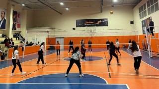 Selendide 8 Mart Dünya Kadınlar Gününe özel voleybol turnuvası