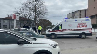 Sinopta devrilen elektrikli motosikletin sürücüsü yaralandı