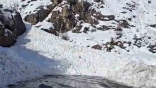 Şırnak-Hakkari kara yolu çığ nedeniyle ulaşıma kapandı