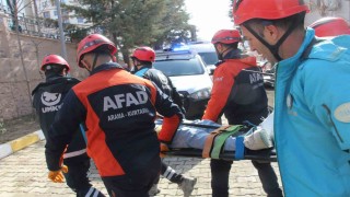 Şırnakta deprem tatbikatı gerçeğini aratmadı