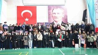 Şırnakta genç yetenekler tiyatro il finalinde sahne aldı