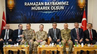 Şırnakta protokol-vatandaş bayramlaşması