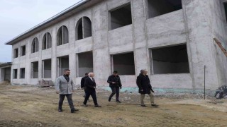 Sivrihisarda yeni sağlık merkezlerinin yapımı sürüyor